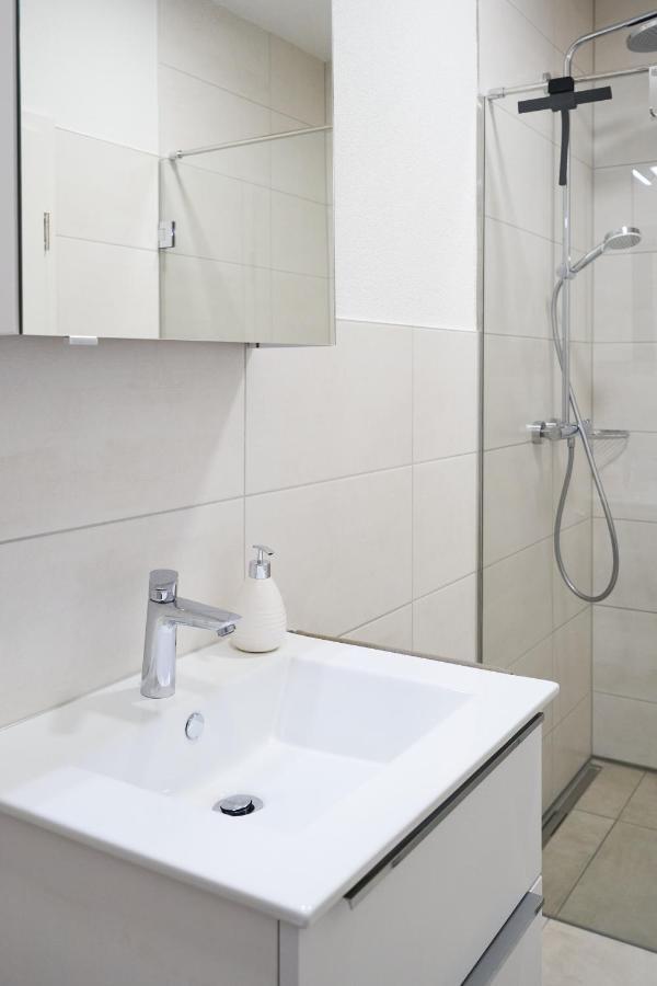 Apartwehr Business&Ferien Apartment Lila Luaran gambar
